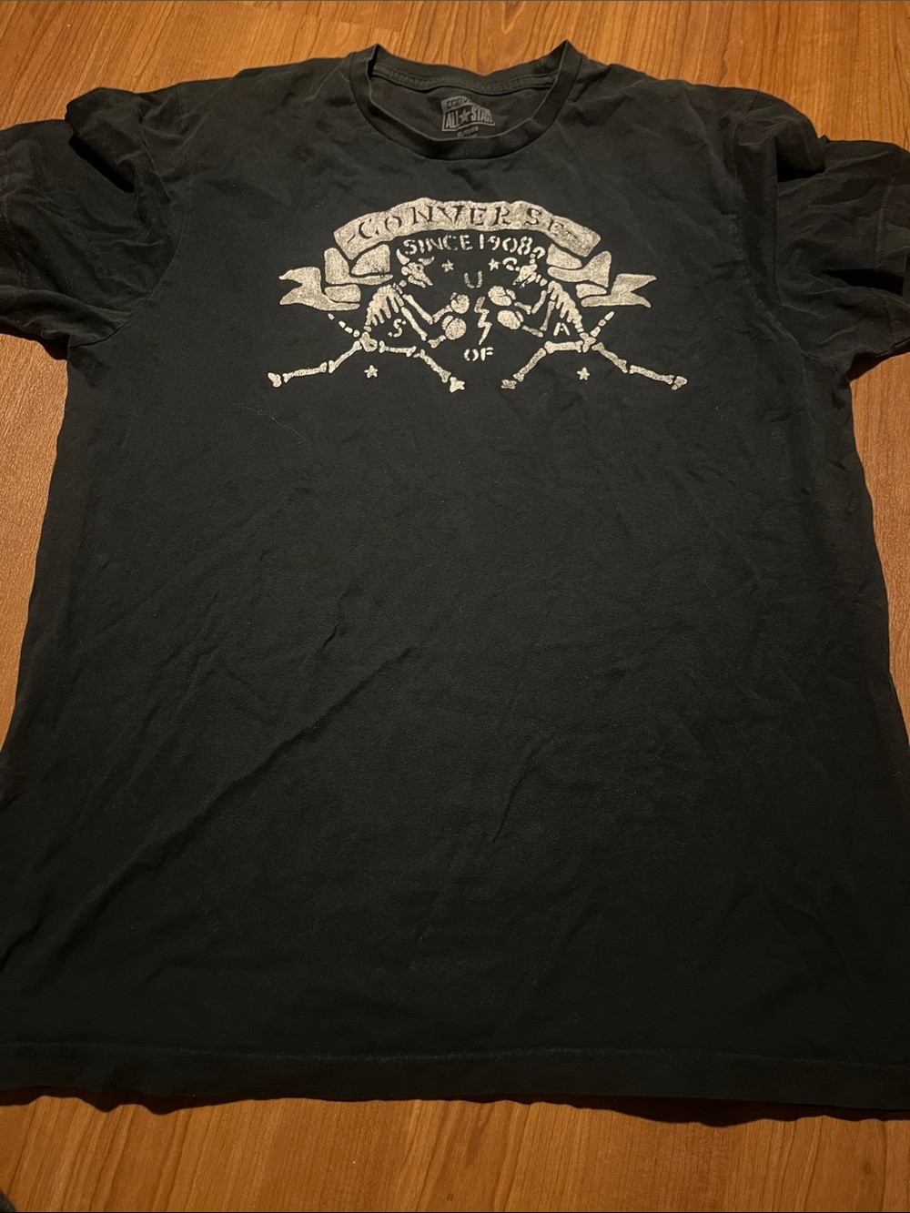 3/$15. Men’s Converse tee XL